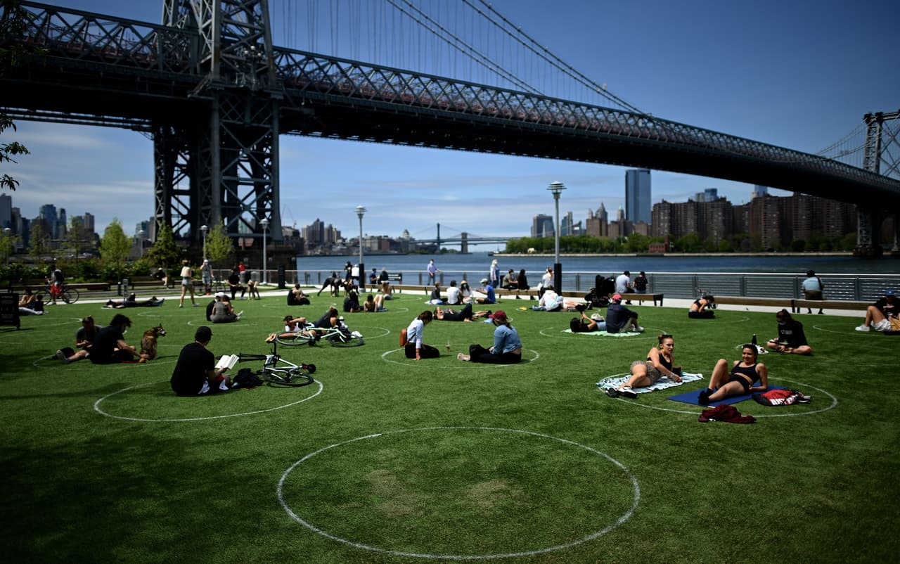 ¿Son contagiosas las personas con coronavirus asintomáticas? La OMS se desdice y crea confusión 