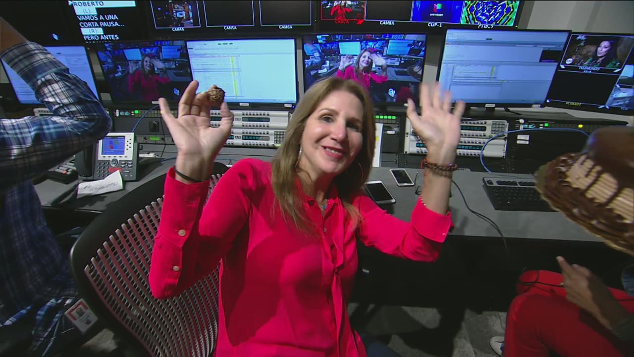 Mariela agradeció el detalle tan especial de su equipo de trabajo.