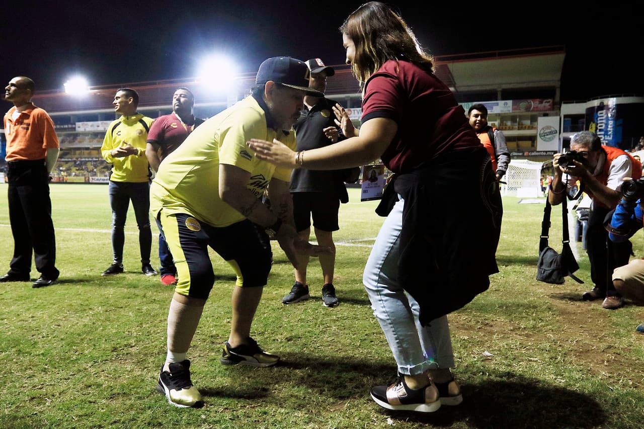 El baile no podía faltar, Diego lo volvió a hacer y de nueva cuenta buscará finiquitar la obra en la frontera para ponerse en la final.