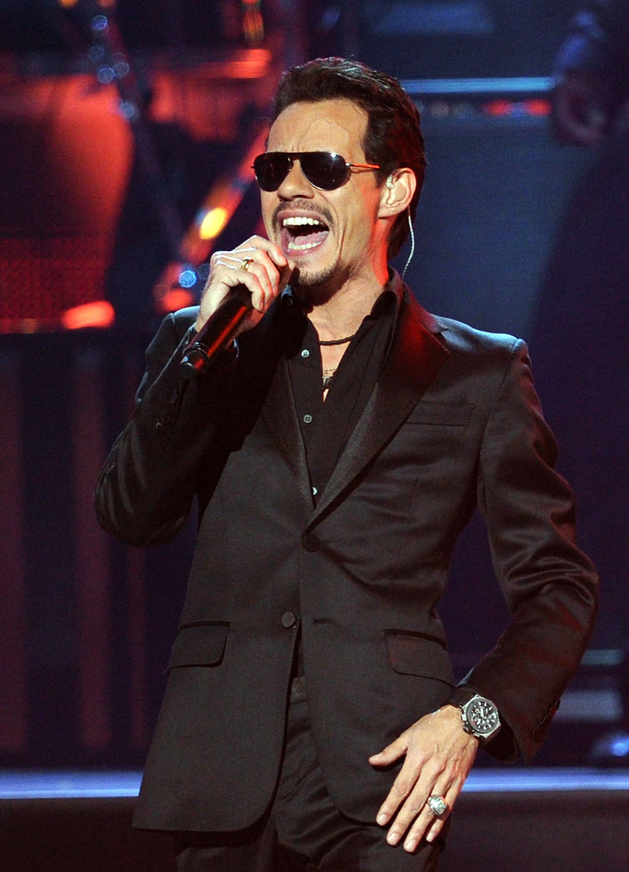 "Yo no era fan de la música de Marc, o sea, sí me gustaba la salsa pero no lo conocía tanto, pero después de ahí la fan número uno", le dijo la modelo a Orlando Segura.