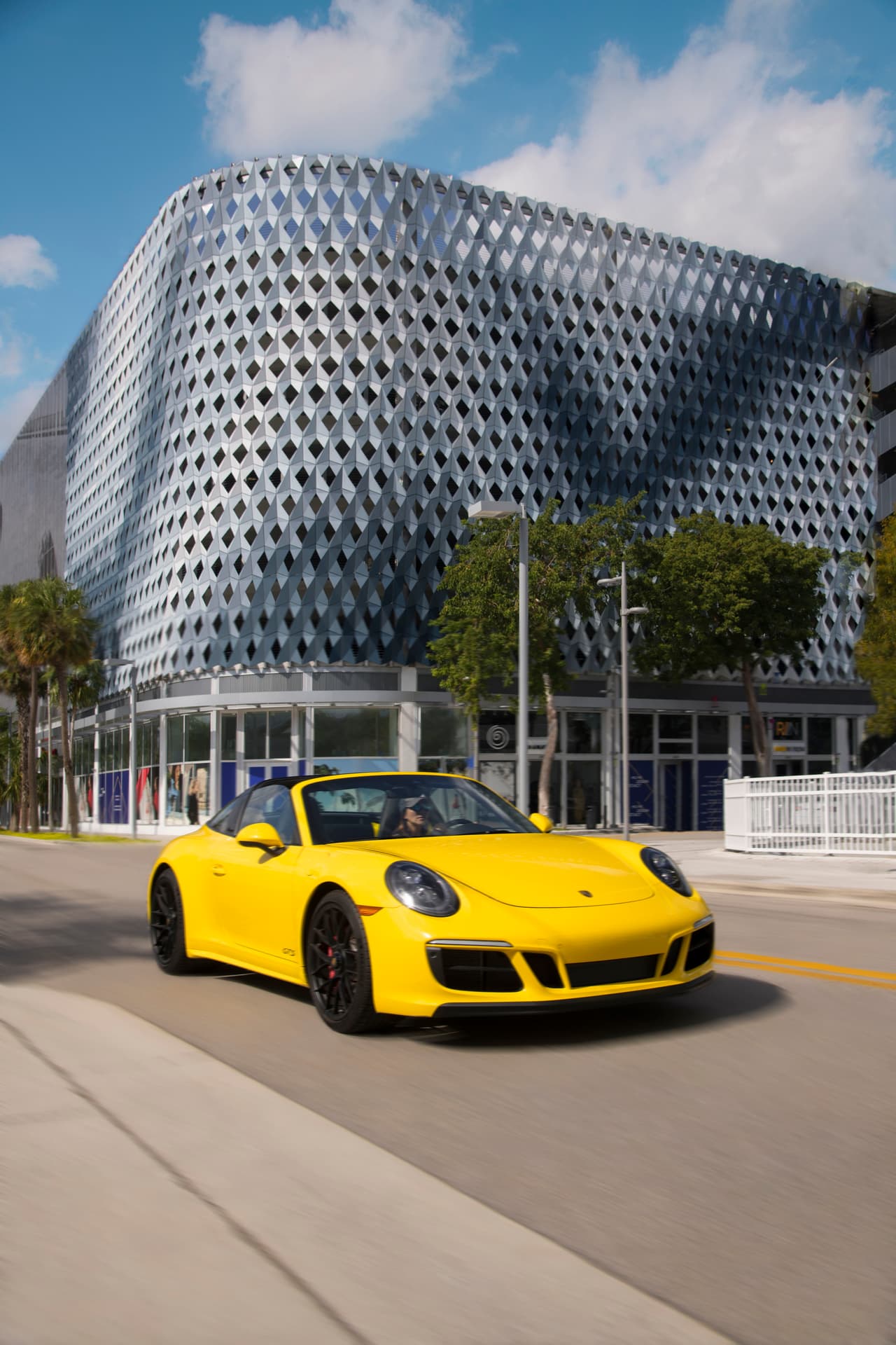 Porsche 911 Targa 4 GTS 2018 - 2019