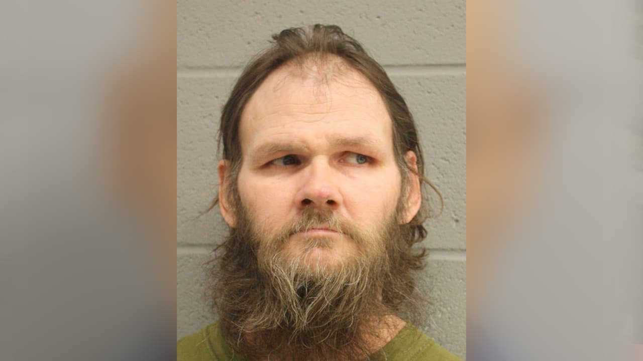 Ernest Anderson es acusado de robo a una vivienda.