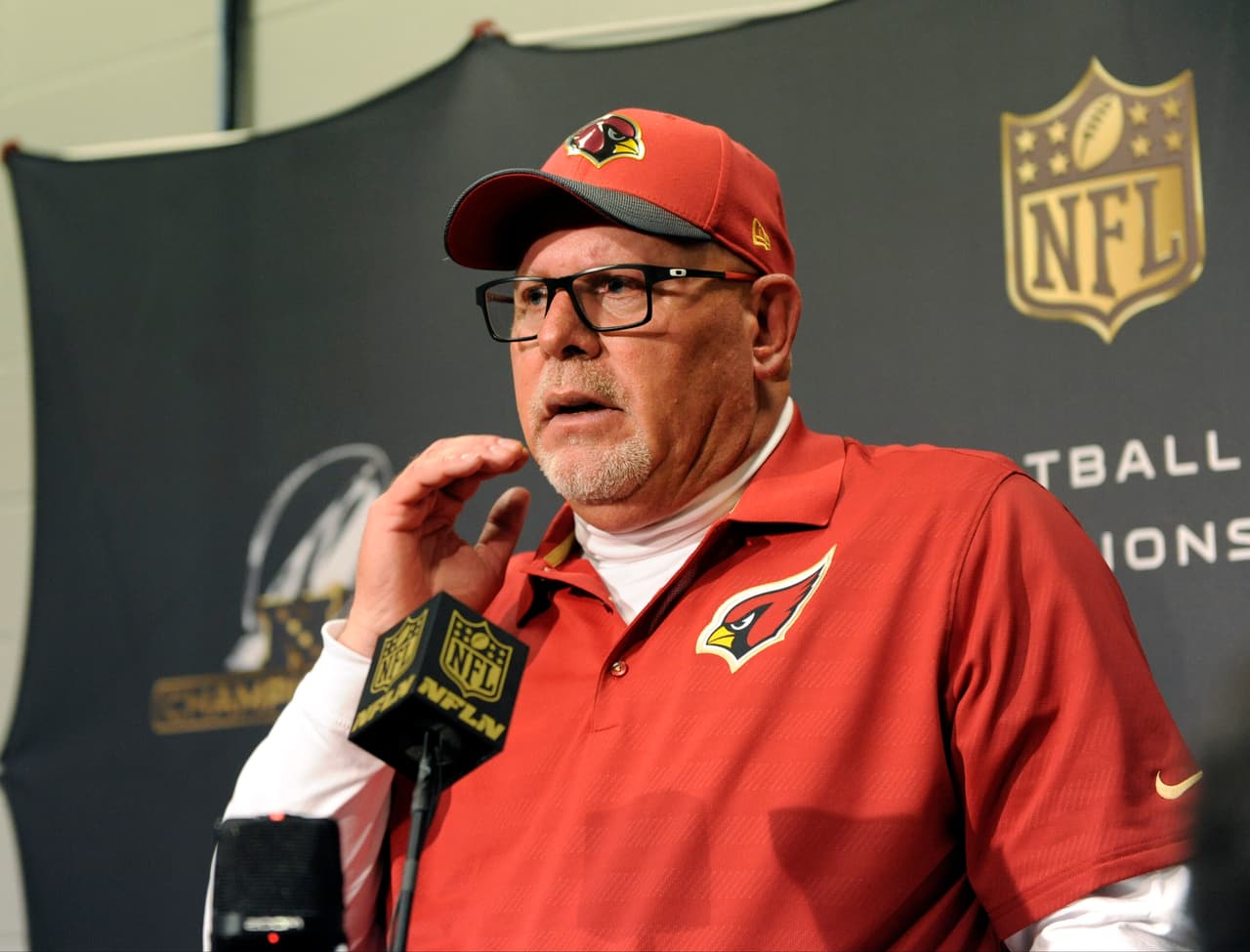 Bruce Arians admitió fracaso de Arizona tras derrota con Carolina