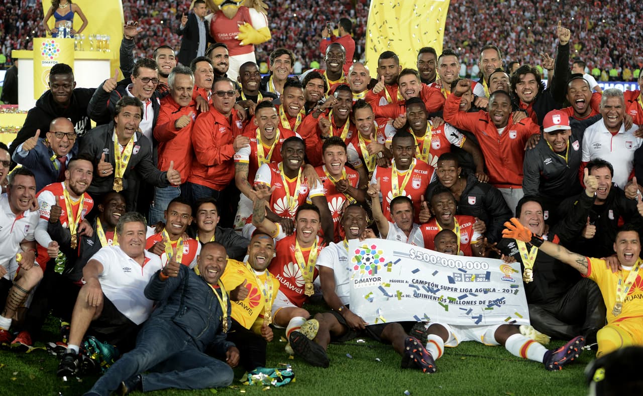 Acusan de violación a seis futbolistas de I. Santa Fe 