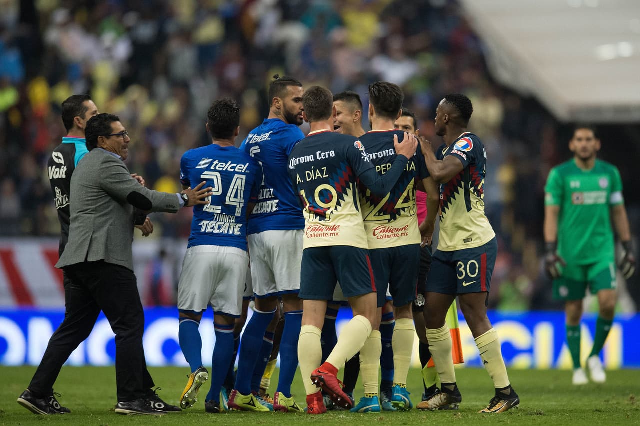 El último choque en la Liga MX entre ambos equipos fue por la semifinal del Apertura 2018, en donde quedaron los ánimos prendidos y mucho aún por resolver en esta rivalidad.