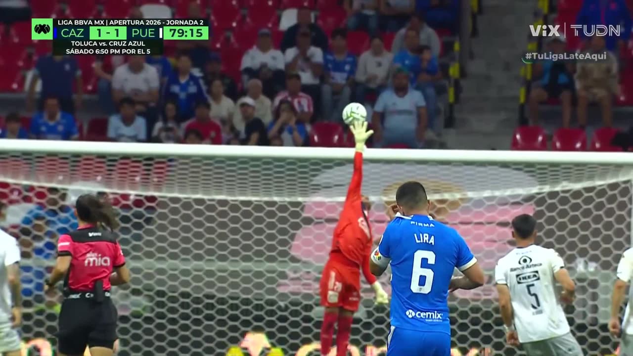 ¡Revienta el travesaño! Palavecino iba a hacer un golazo