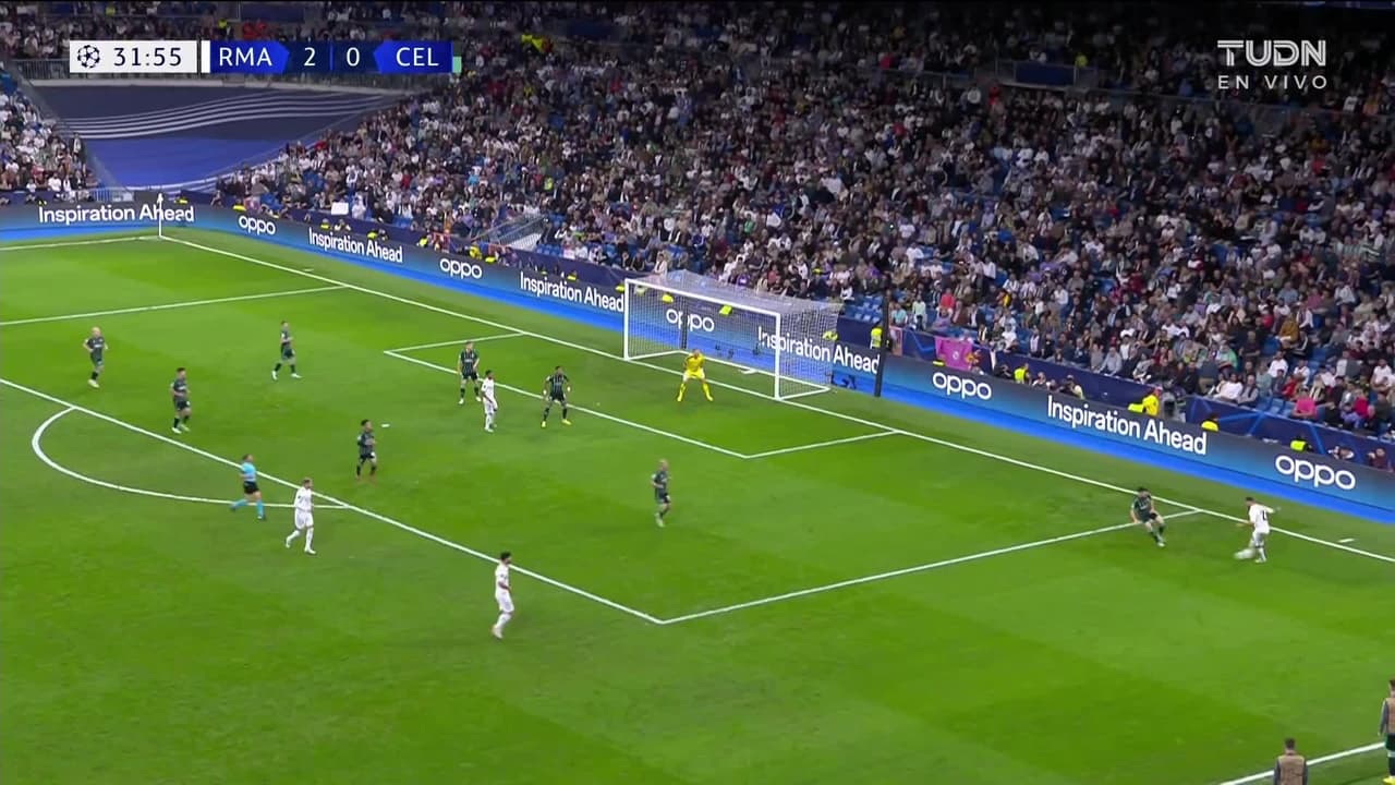 ¡TIRO ATAJADO! disparo por Marco Asensio.