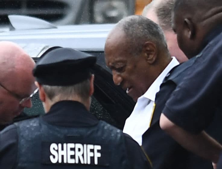 Corte Suprema de Pennsylvania anula condena contra Bill Cosby y sale de prisión