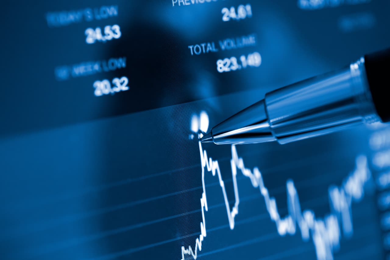 Incluso son estos ‘fatídicos días’ cuando la bolsa de valores se ve afectada, ya que nadie quiere hacer compras o ventas importantes.