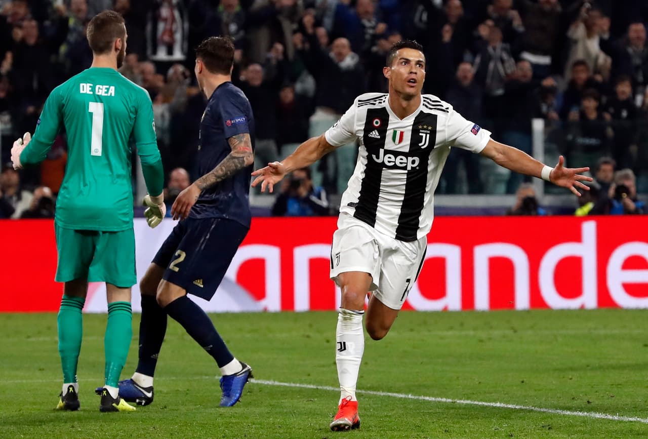 1 . 168 Cristiano Ronaldo | Con Manchester United jugó 52 encuentros y con Real Madrid 101. Actualmente suma 14 partidos con Juventus.