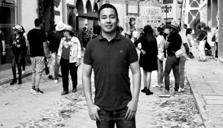 Cómo un falso mensaje de WhatsApp llevó a la sangrienta muerte de un joven inocente