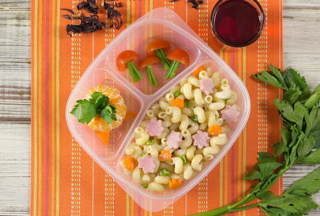 Ensalada de coditos + mandarina (Día 7) - Un mes de lunch boxes sanos
