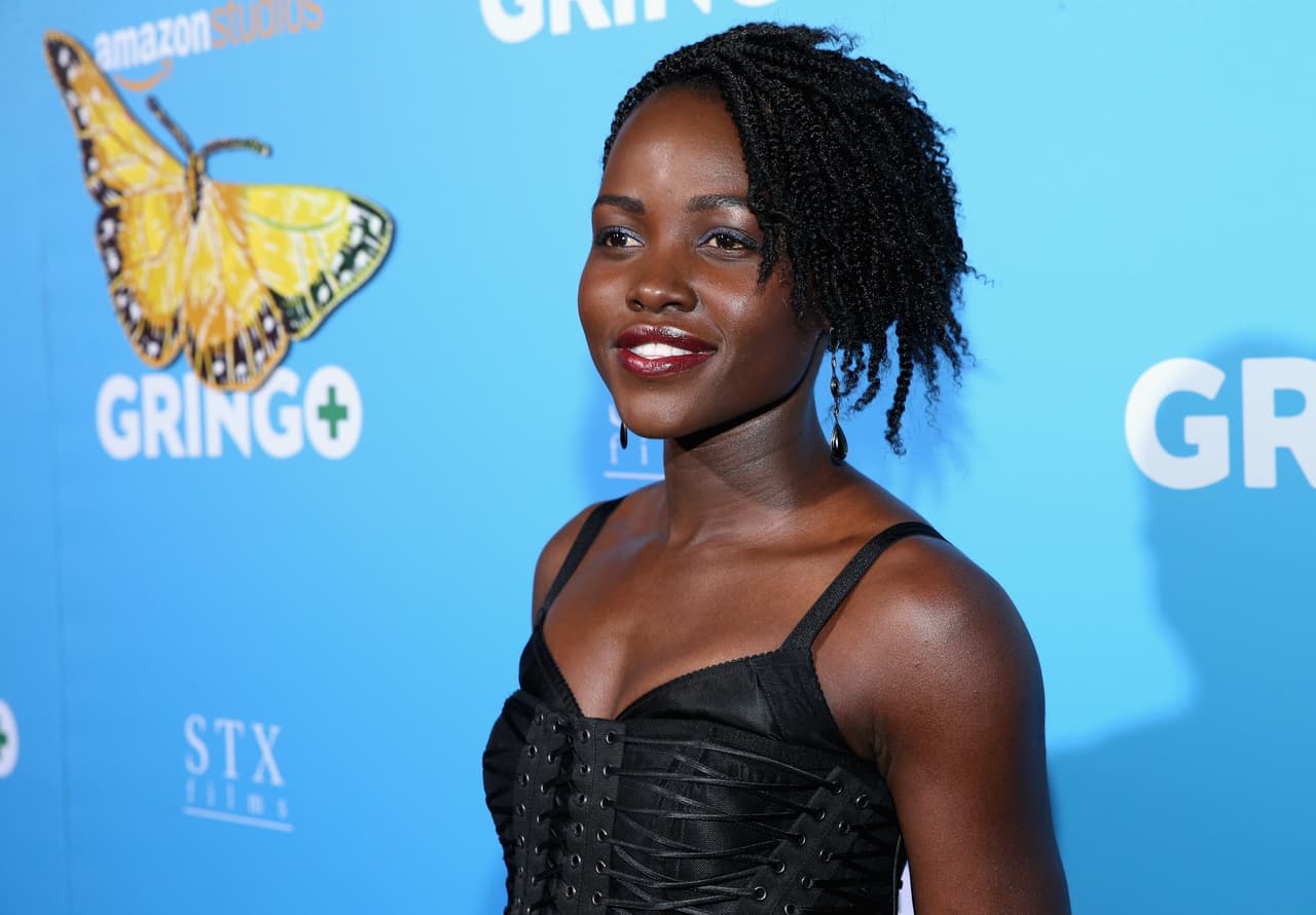 <b>Lupita Nyong’o</b>: además de ganadora de un merecidísimo Oscar, por su papel en ’12 años de esclavitud’, la actriz mexicana tiene una maestría en Bellas Artes de la Facultad de Drama, de la prestigiosa Universidad Yale en Estados Unidos. 
<br>
<br>