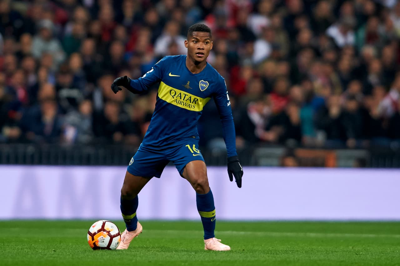 Boca Juniors está a la espera de dos posibles salidas, una de ellas es la de Wilmar Barrios que interesa a la Roma.
