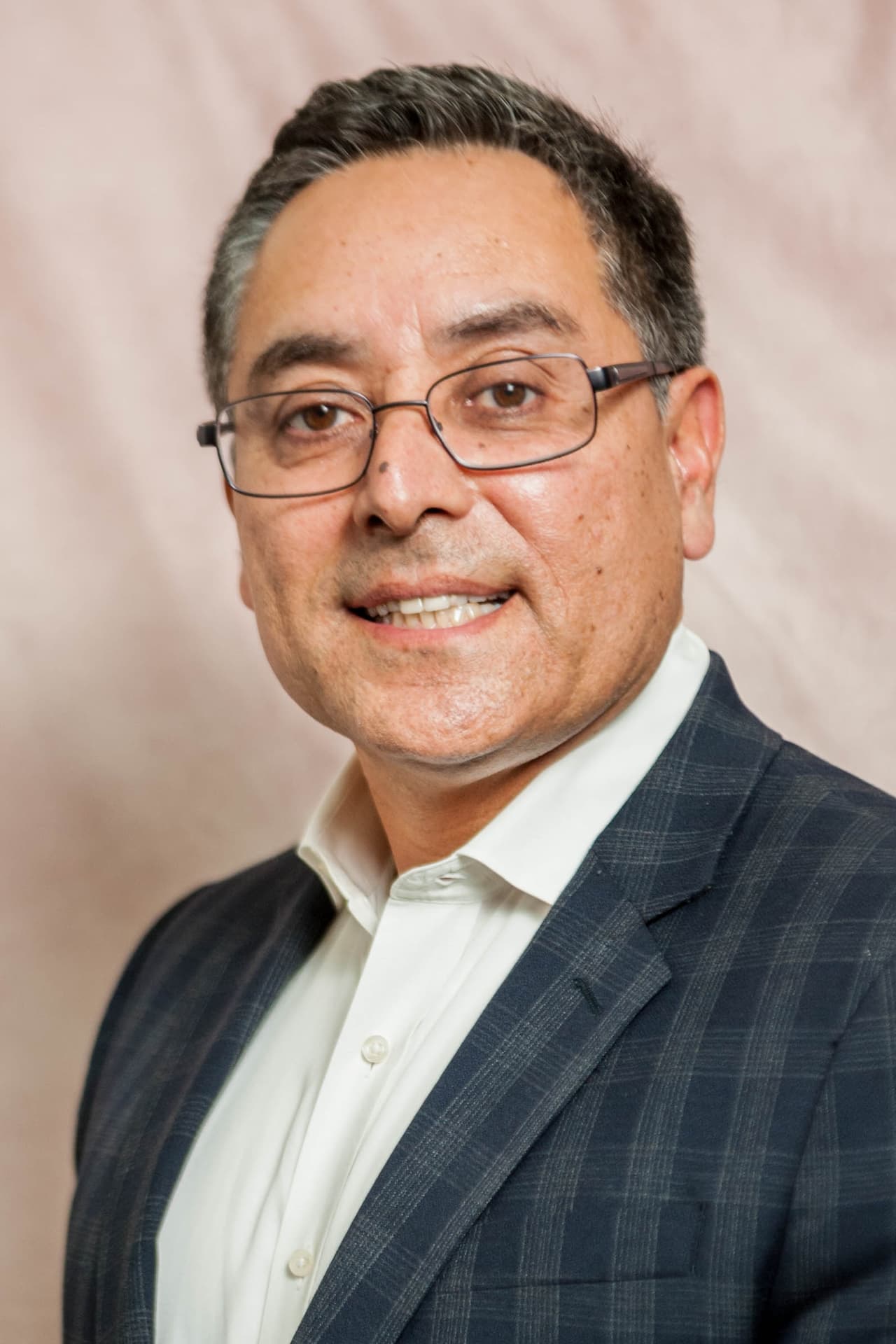 Efraín Coria, director financiero de las clínicas Gardner, informó que los recursos federales no cubrirán las necesidades en el largo plazo.