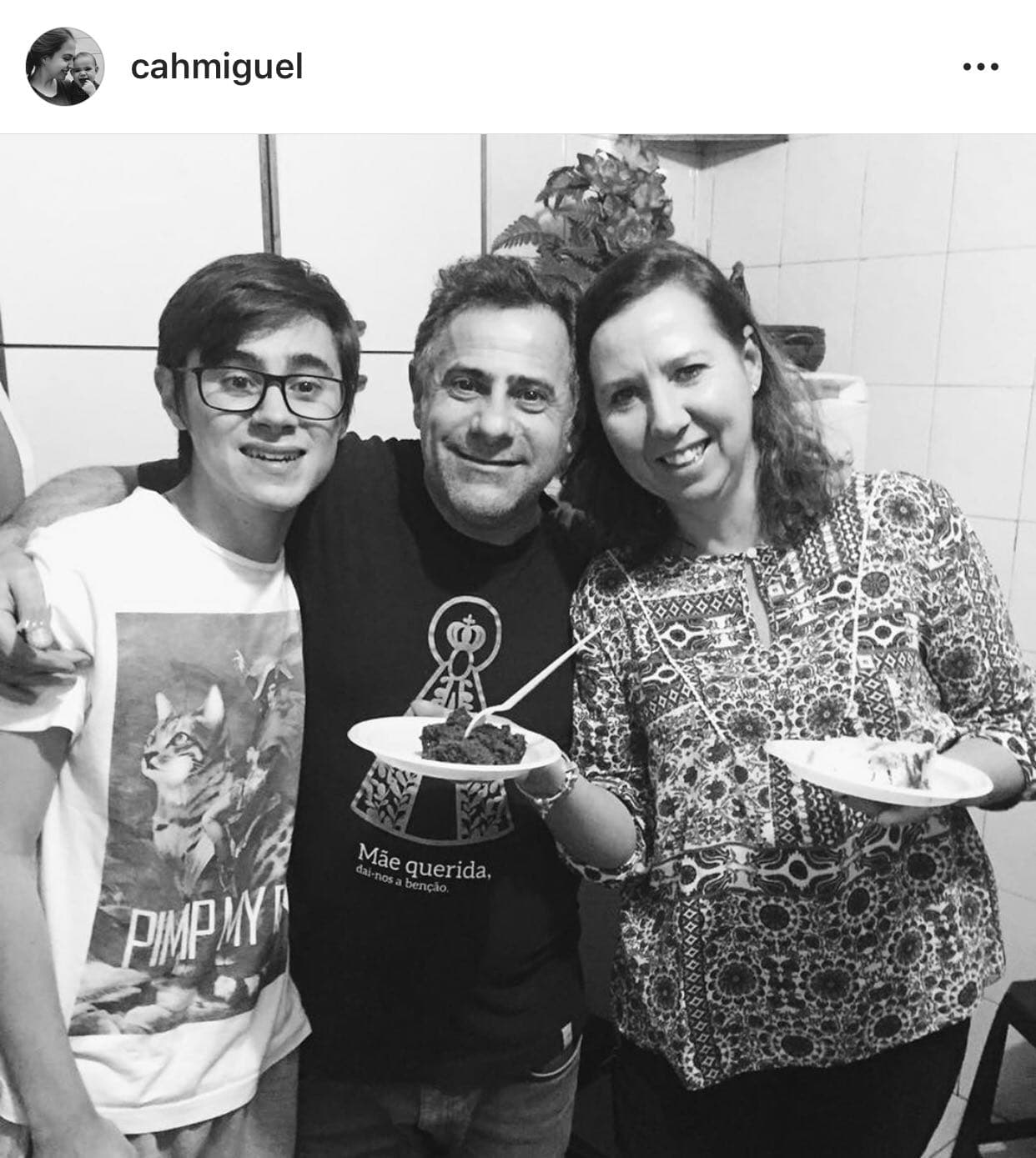 Rafael fue asesinado apenas un mes antes de que cumpliera 23 años. Su hermana compartió estas imágenes en las que recordó a su familia: "El 9 de julio fue siempre un día de fiesta en casa", escribió Camilla Miguel. Y agregó: "Trato de traer un poco de normalidad en nuestros días, permitiéndome levantarme, sonreír, soñar y transformar gradualmente nuestros recuerdos en buenos recuerdos, porque era lo que todos ustedes eran".