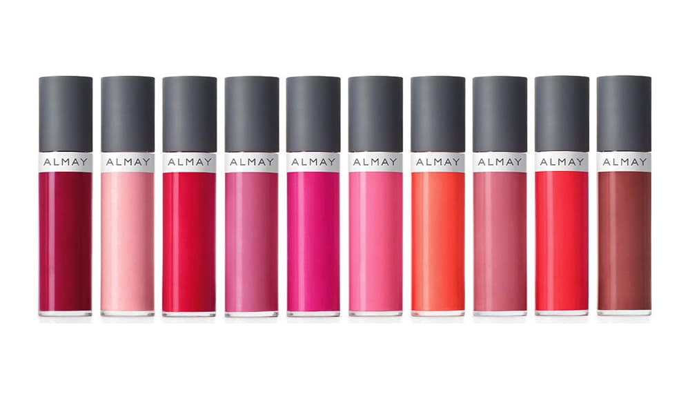 12. LIQUID LIP BALM, Almay, Target, $4.69 dólares| 10 tonos disponibles que no resecan tus labios y que los deja con un color brillante. Su fórmula los nutre, gracias a que tiene aceite de aguacate y vitamina E. No son pegajosos y los puedes usar sobre los labios directamente o arriba de tu lipstick.