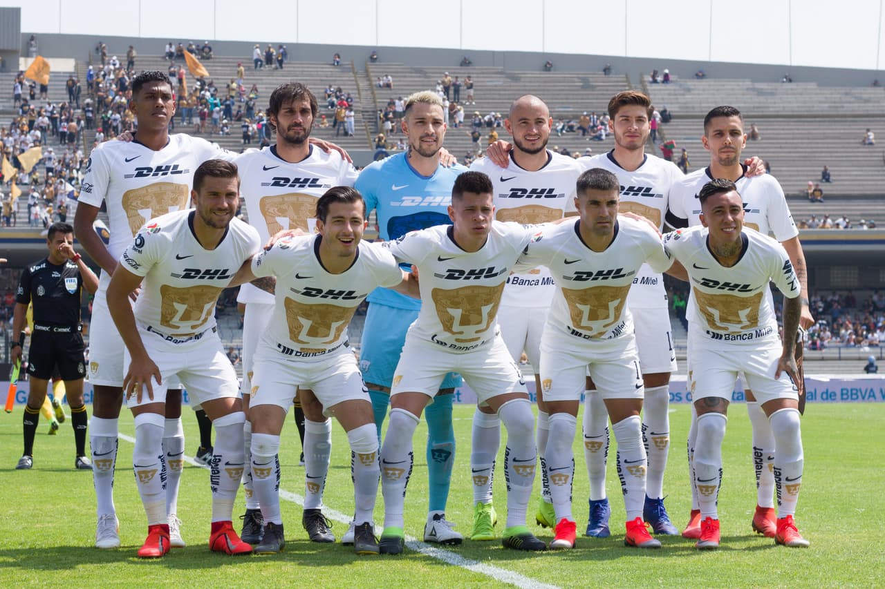Entre tanto, Bruno Marioni y Pumas presentaron esta alineación inicial.