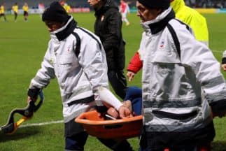 Radamel Falcao se lesiona la rodilla y todo apunta a que es grave