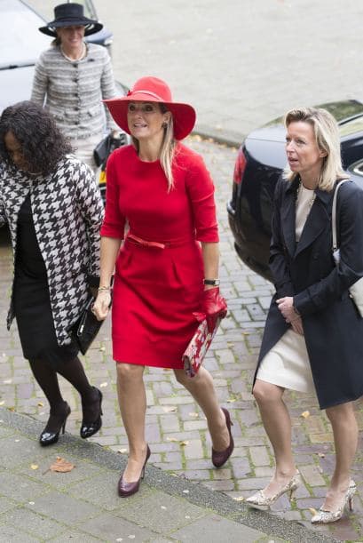 Piensa en colores: Anímate a escoger gorros y sombreros estampados y de colores vibrantes.