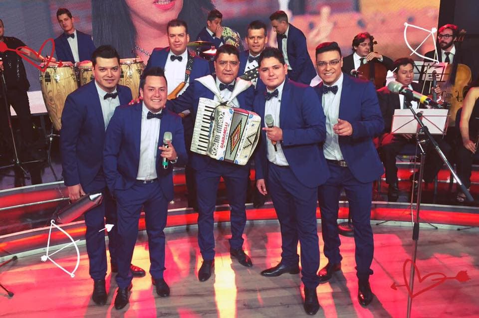 Aarón y su grupo Ilusión nos puso a bailar.