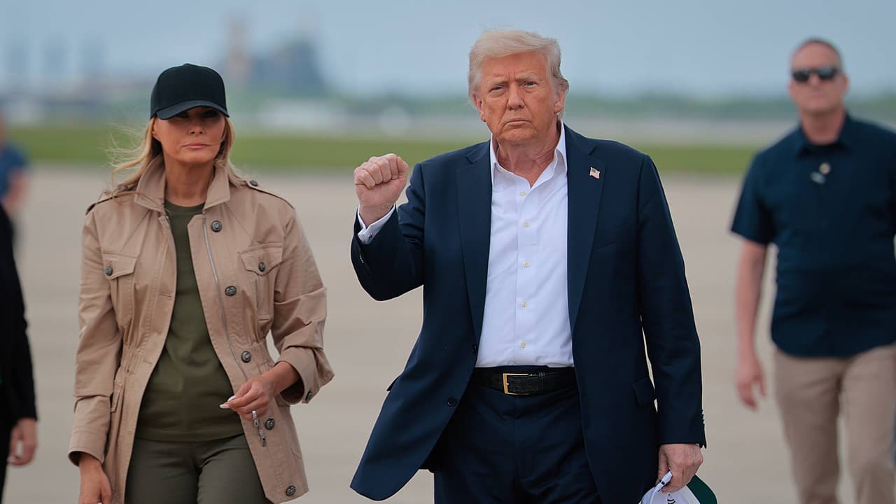 Trump y su esposa Melania llegan a Texas para recorrer la zona de desastre por las inundaciones