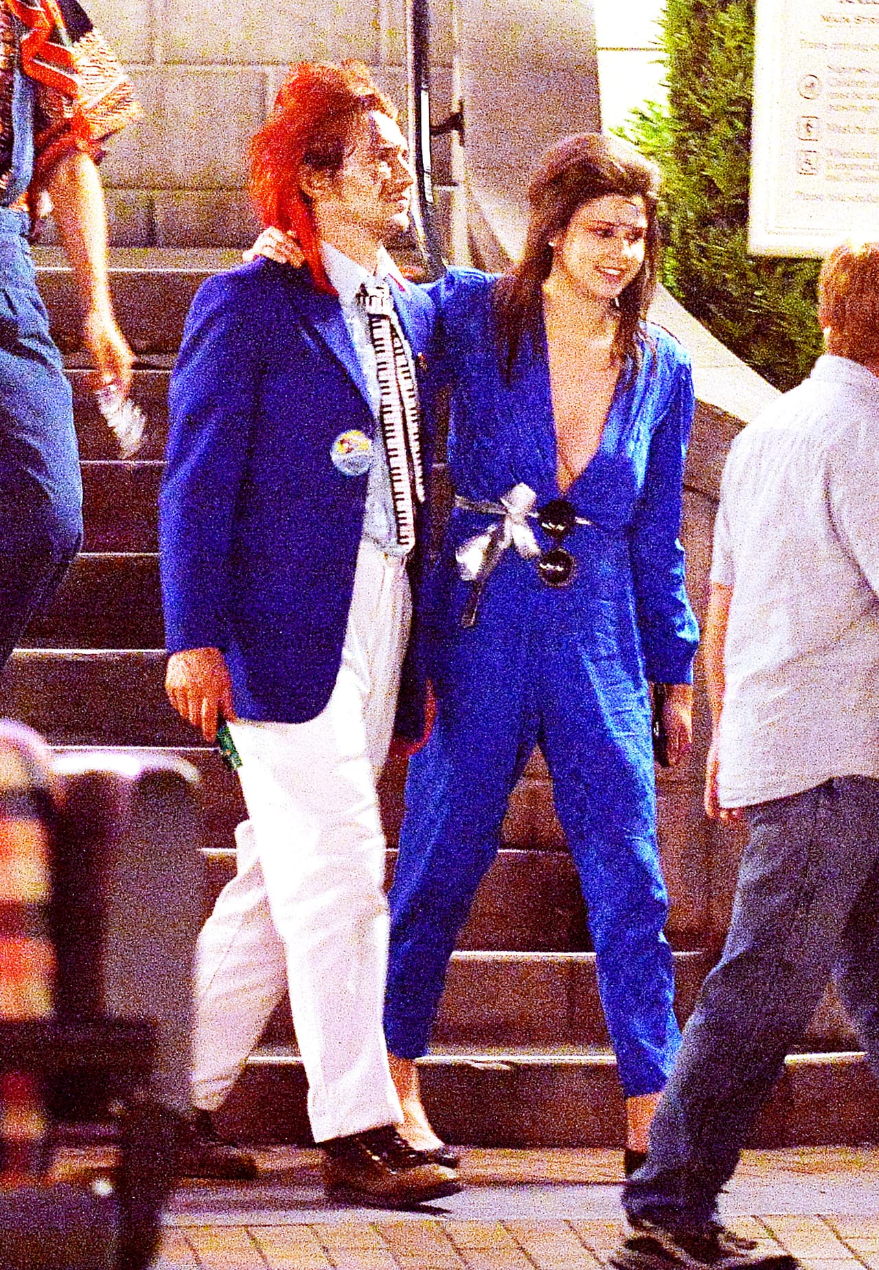 Todos sus amigos también iban caracterizados.