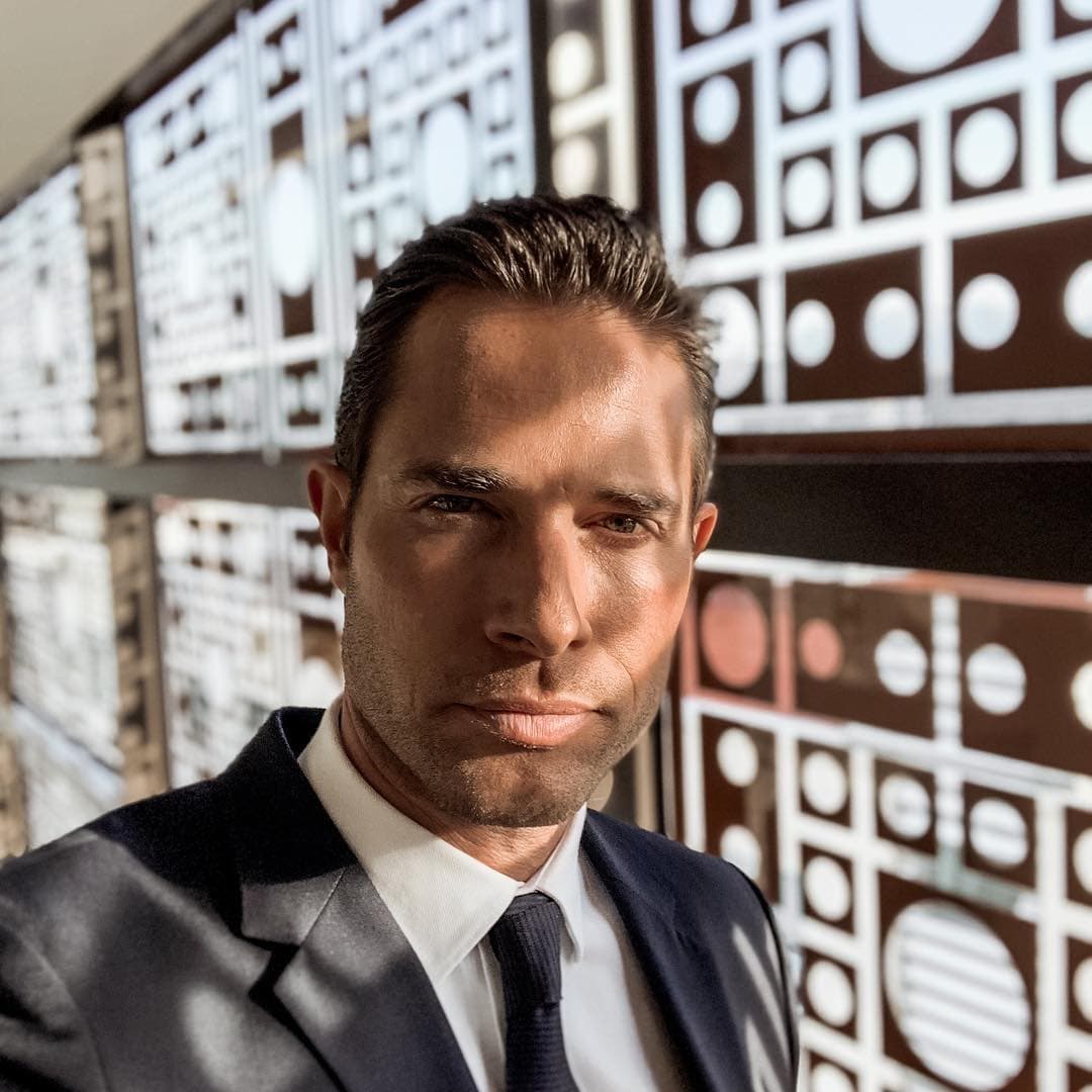 Sebastián Rulli respondió al comentario de la modelo en la misma publicación: "Un enorme placer conocerte. Mucho éxito en México".