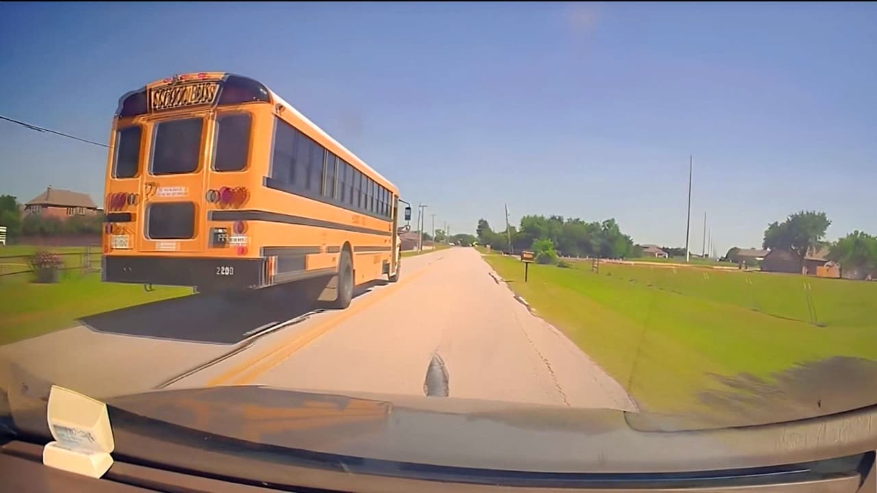 Maniobra de autobús escolar en Mesquite quedó grabada en video