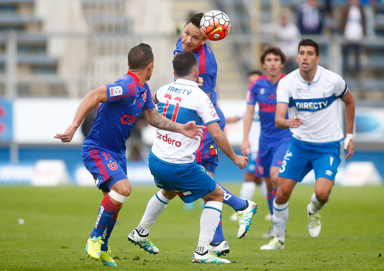 Futbolistas levantan huelga en Chile