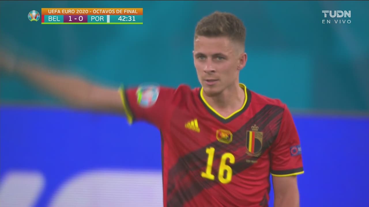 Thorgan para Eden Hazard: "Ha sido el hombre del partido"