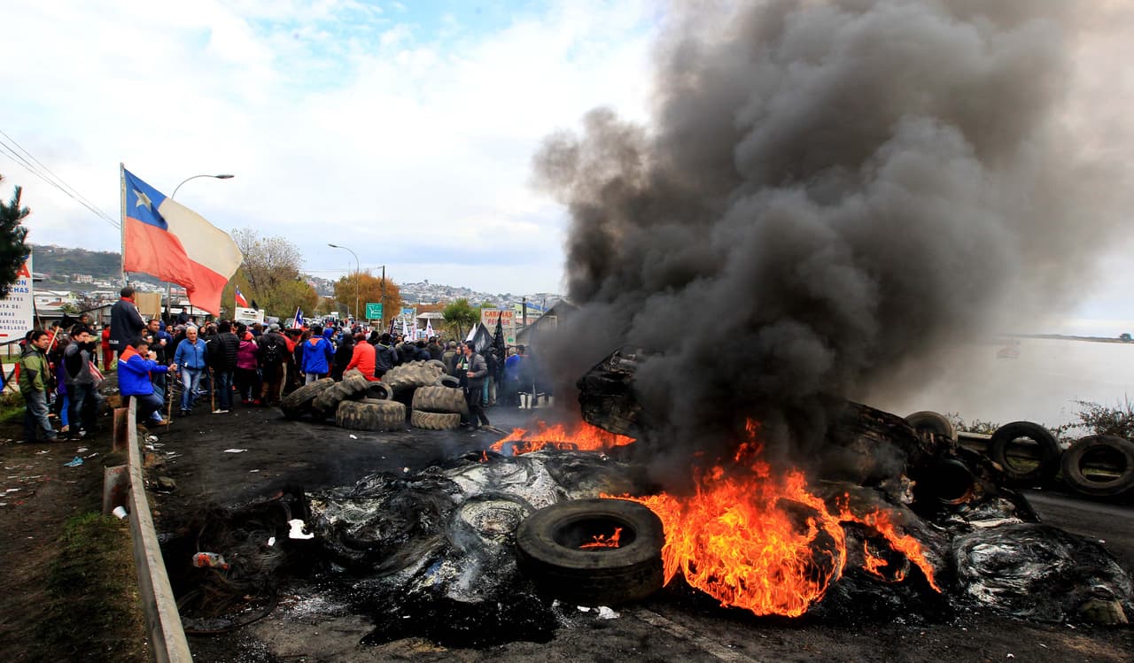 La marea roja generó una movilización de 17 días en Chiloé.