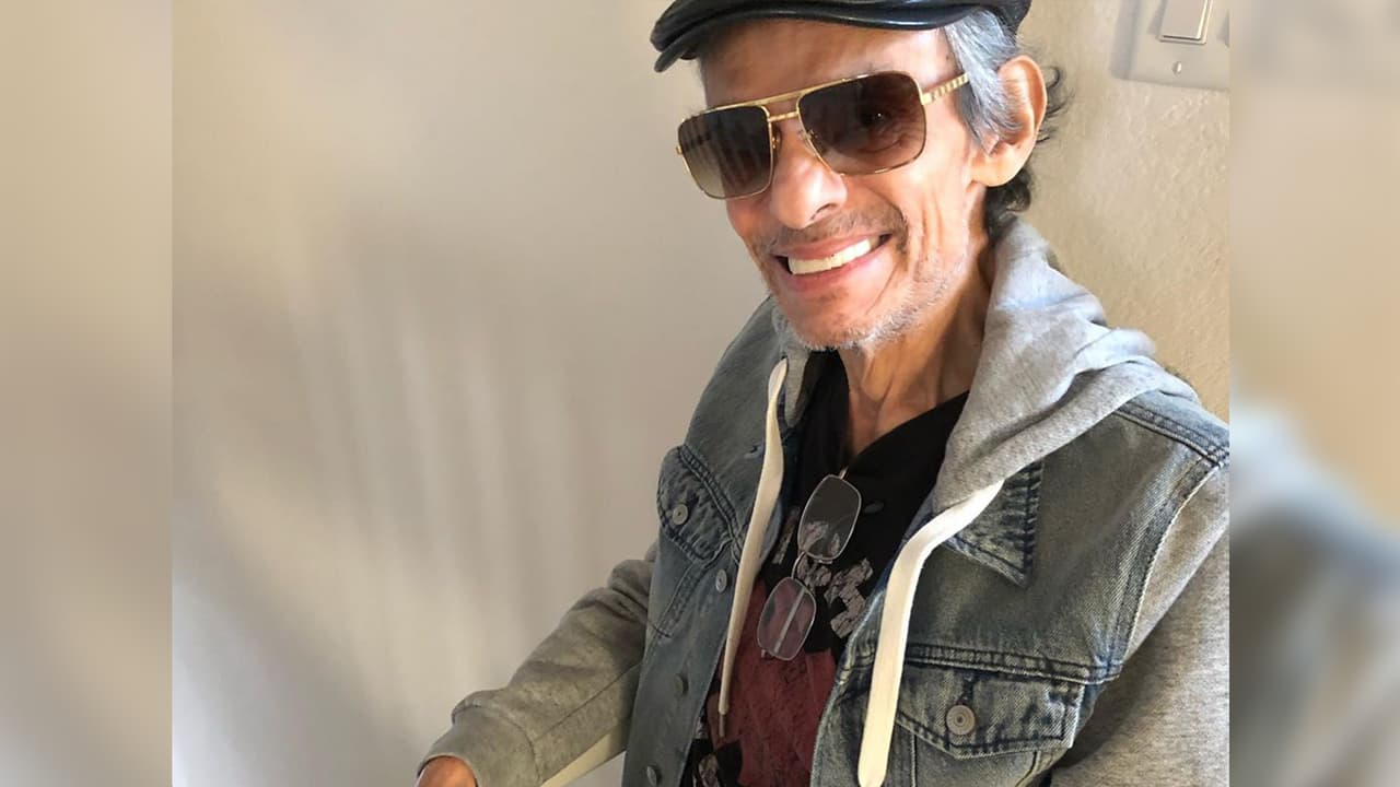 El esposo de Sarita recuerda a José José con video y foto nunca antes vistos