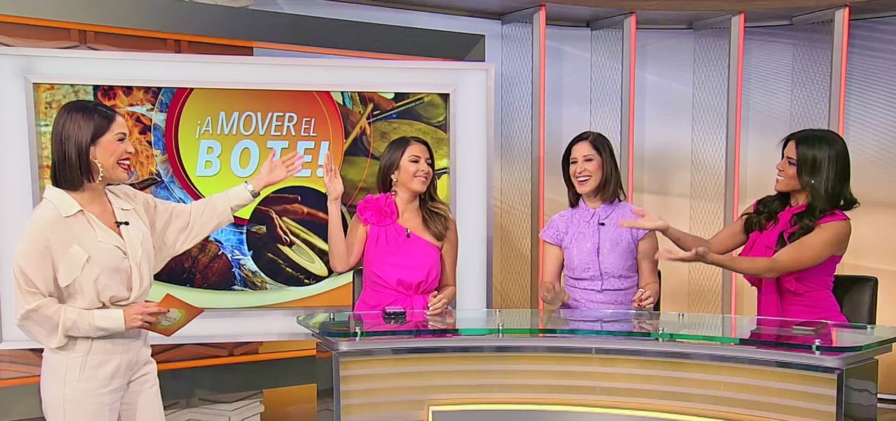 Karla Martínez fue la anfitriona de la "competencia internacional" nombrada '¡A mover el bote!'. Como jurado especial participaron Maity Interiano, Elyangelica González y Francisca Lachapel, quienes estaban listas para compartir su opinión al público y calificar a los participantes.