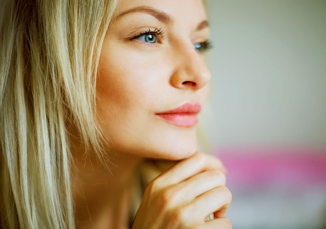 Los significados de los símbolos revelados en la lectura de hojas de té están destinados a ser usados como consejos, más no como verdades absolutas, como todo en este tipo de adivinación. Deben servirte como tips o inspiración para que uses tu intuición y tomes el mejor camino que decidas.