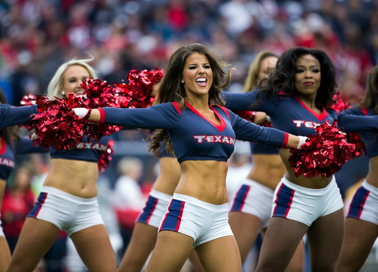 Cuatro años como porrista de los Houston Texans. Esta hermosura hará sus maletas rumbo a Hawaii para el Pro Bowl 2016.