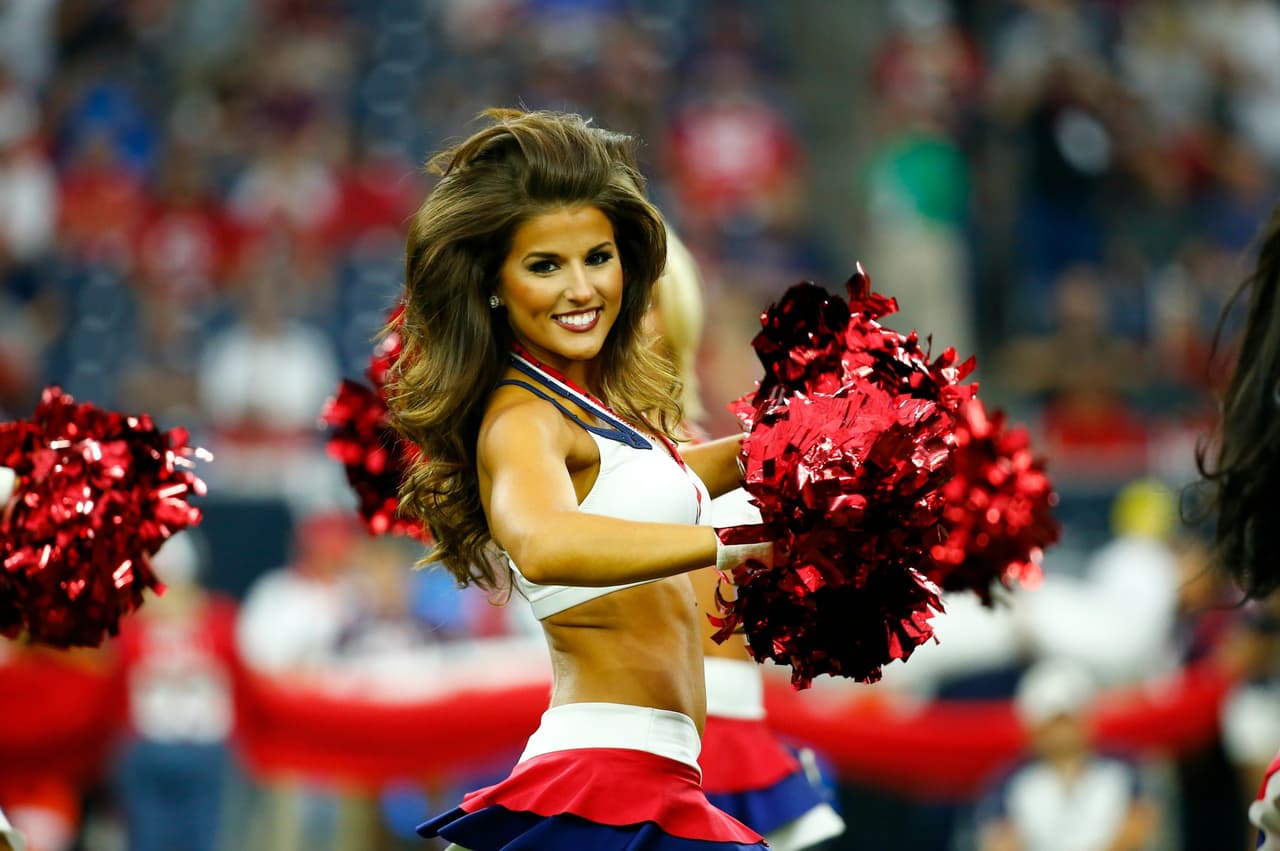 Cuatro años como porrista de los Houston Texans. Esta hermosura hará sus maletas rumbo a Hawaii para el Pro Bowl 2016.