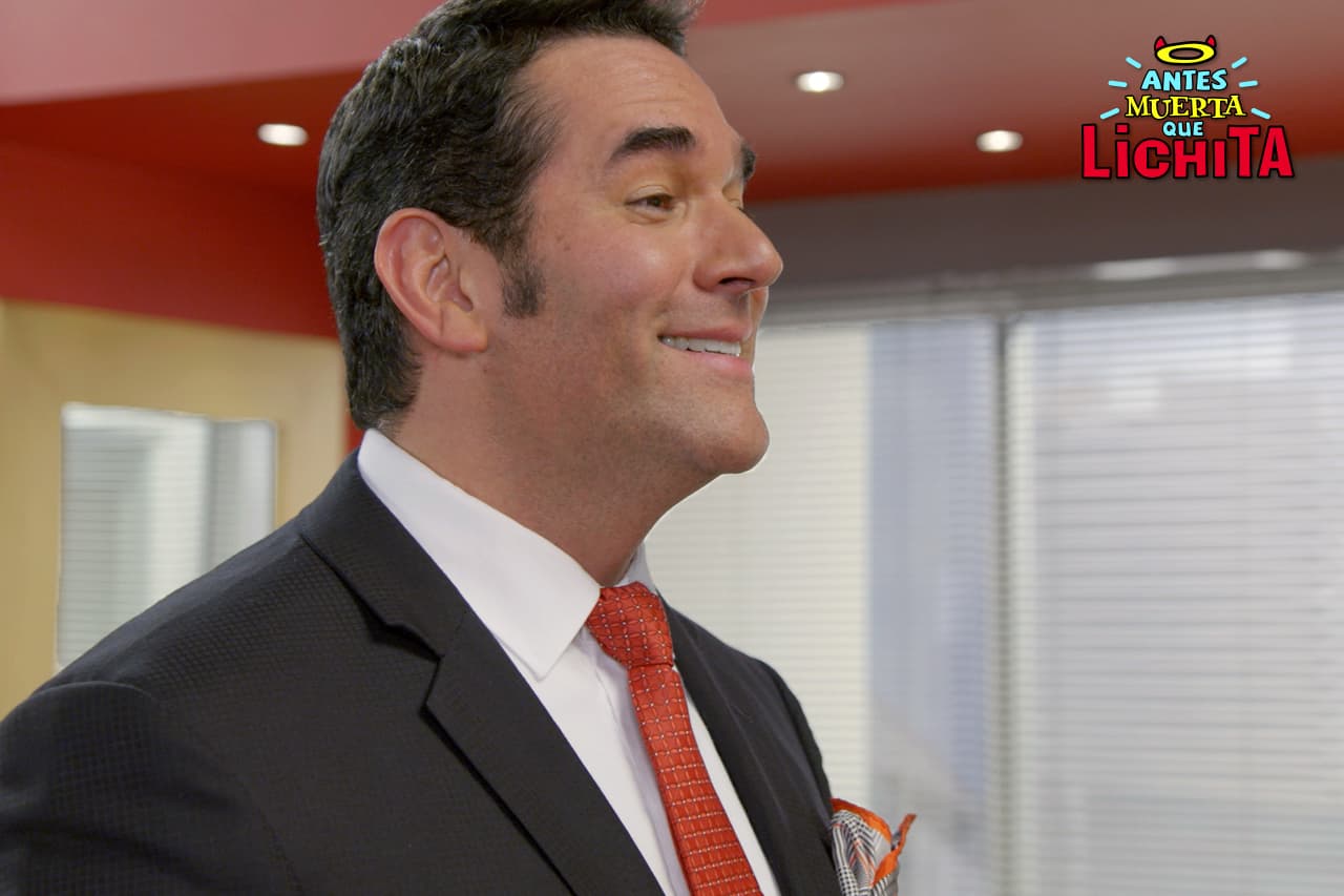 Augusto no descansará hasta descubrir quién es el hombre que se besó con Alicia.