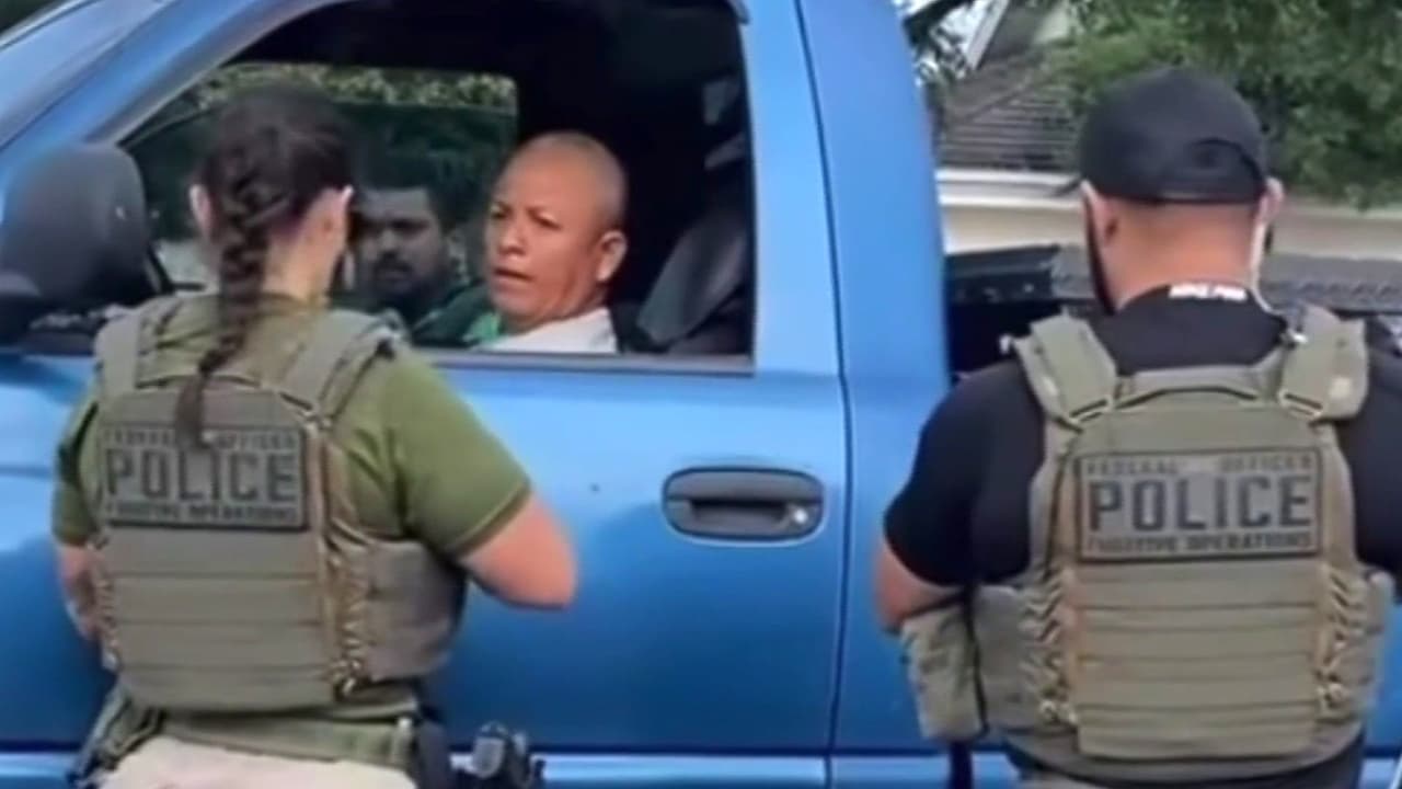 Presencia de agentes de ICE cerca de biblioteca de Las Palmas genera tensión durante jornada de votación en San Antonio