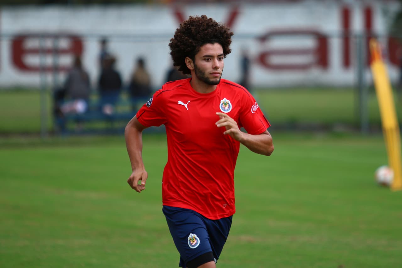 <b>Delanteros: </b>César Huerta