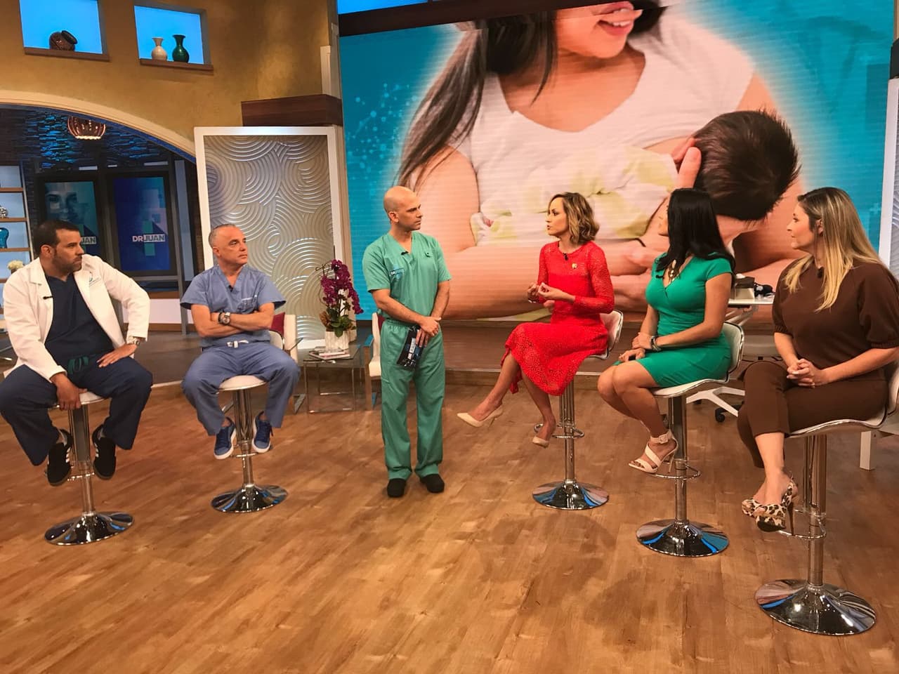 Satcha reveló que llegó a amamantar a sus hijos en público, "a mí me parece la cosa más normal del mundo".