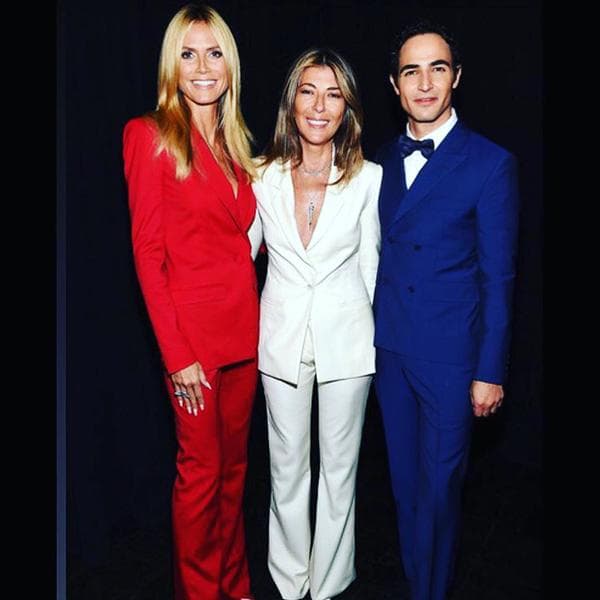 Heidi Klum: "Usando rojo, blanco y azul para honrar el 9/11. Jamás olvidaremos".