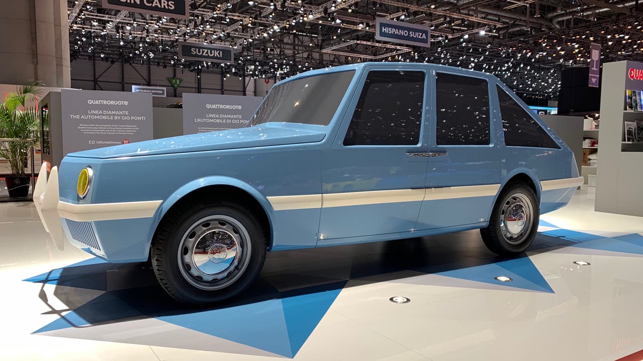 <h3 class="cms-H3-H3">Linea Diamante por Gio Ponti</h3>
<br>Este diseño del celebrado arquitecto italiano Gio Ponti data de 1953, pero muestra técnicas de diseño que la industria no adaptaría hasta 20 años más tarde. El diseño nunca fue más allá de la mesa de dibujo a pesar del interes mostrado por Alfa Romeo. Esta maqueta fue construida 65 años ás tarde por un equipo de diseñadores de Fiat Chrysler y revelada en Grand Basel en 2018 por la revista Domus. Nos dio gusto verlo en Ginebra.