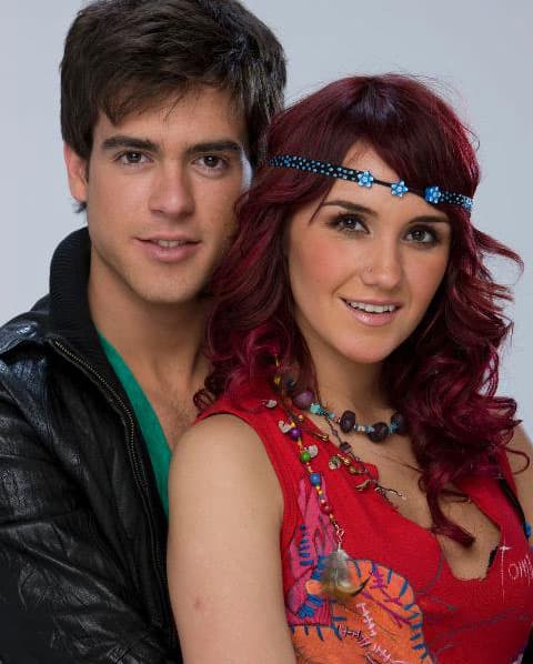 En el 2009 Dulce María y Pablo Lyle tuvieron un romance fugaz mientras grababan la telenovela
<i>Verano de amor</i>.