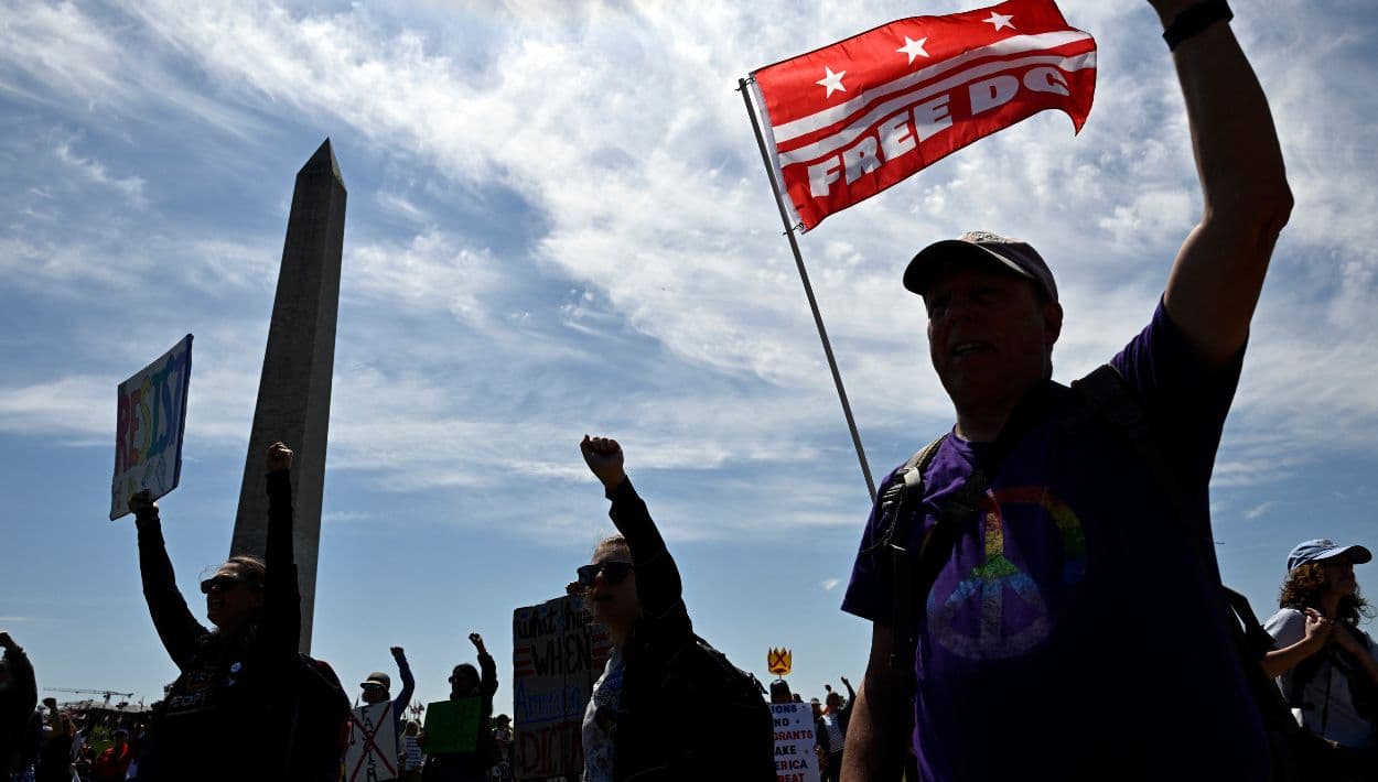 A diferencia de las celebraciones del Día del Trabajo en septiembre en Estados Unidos, el Primero de Mayo ha sido tradicionalmente un día de protesta y en esta ocasión no es la excepción en DC.