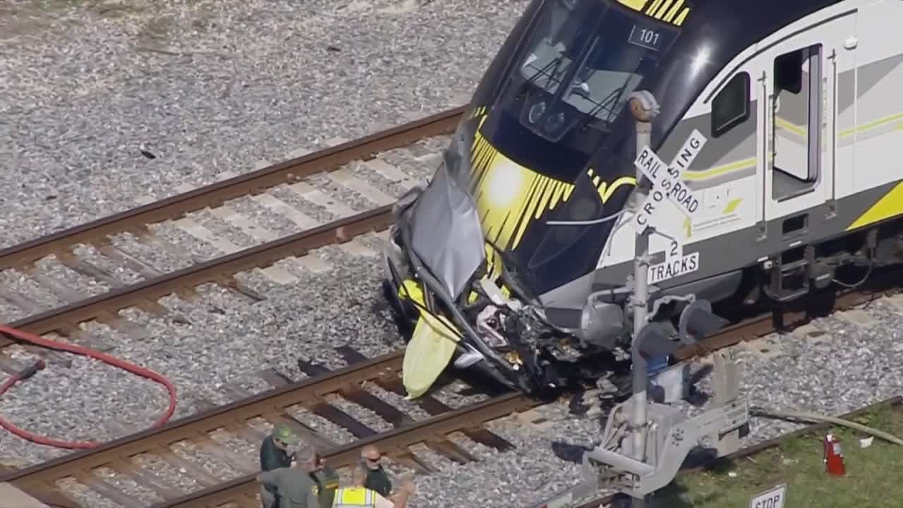 Un conductor pierde la vida al chocar con un tren de Brightline en Broward
