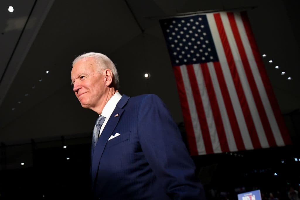 Biden crea un comité que le ayudará a buscar compañera para la vicepresidencia