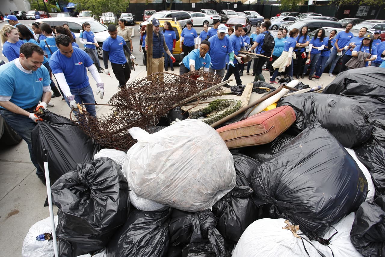 La fundación WeLoveU busca crear conciencia ambiental en el mundo