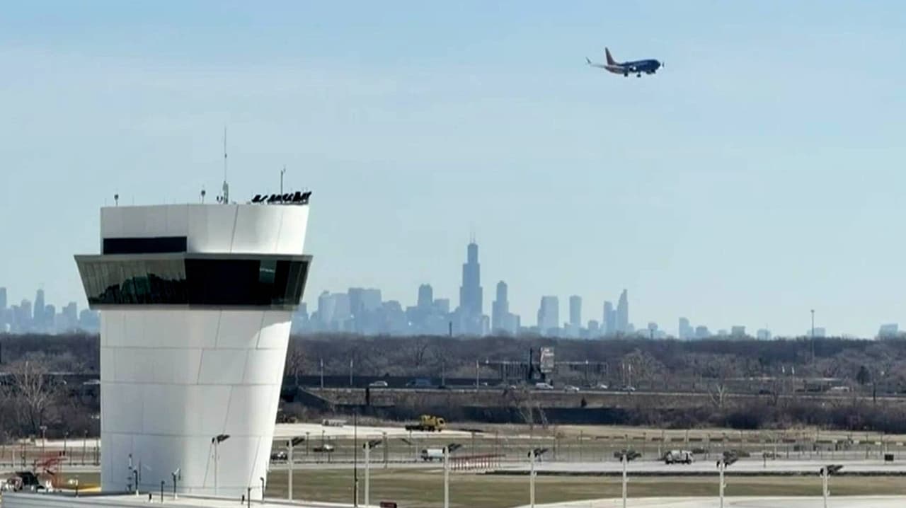 La FAA recorta vuelos en el Aeropuerto de Chicago por seguridad y cancelaciones