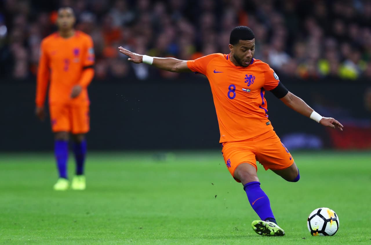 Tonny Vilhena, Babel, Wijnaldum, Kluivert, entre otros, hicieron parte del esquema ofensivo pero no pudieron.